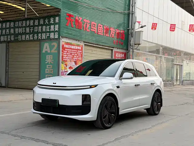 Li Auto IDEAL L6 2024