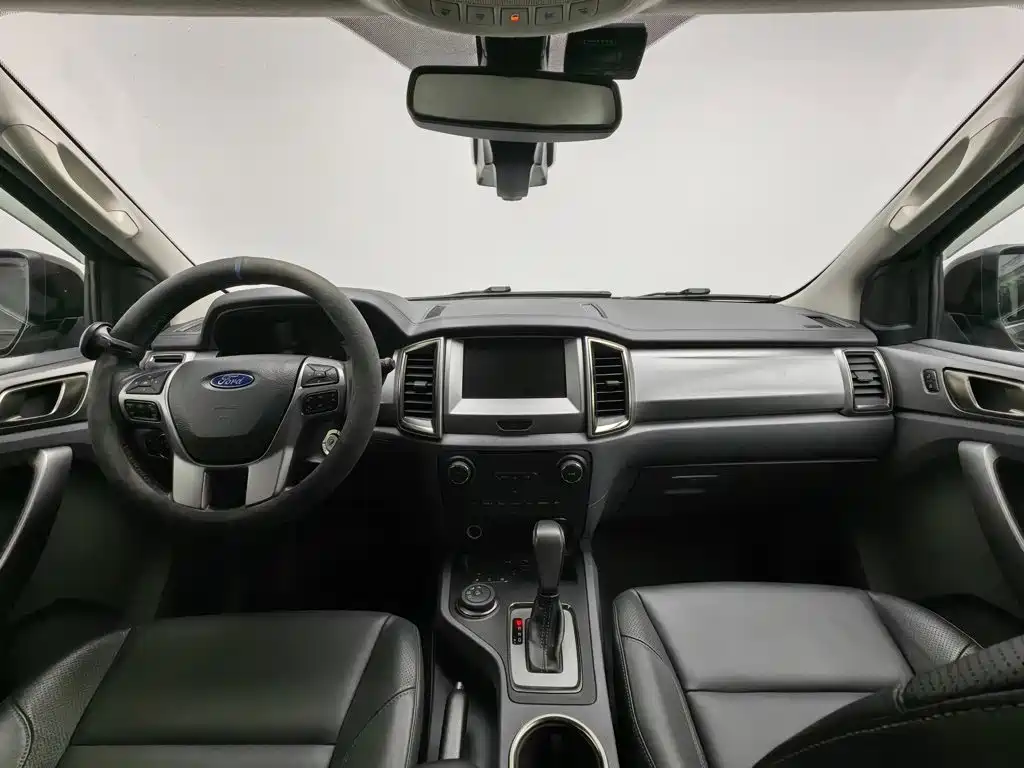 Ford Everest — миниатюра 5