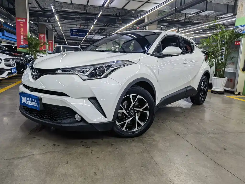 Купить Toyota C-HR