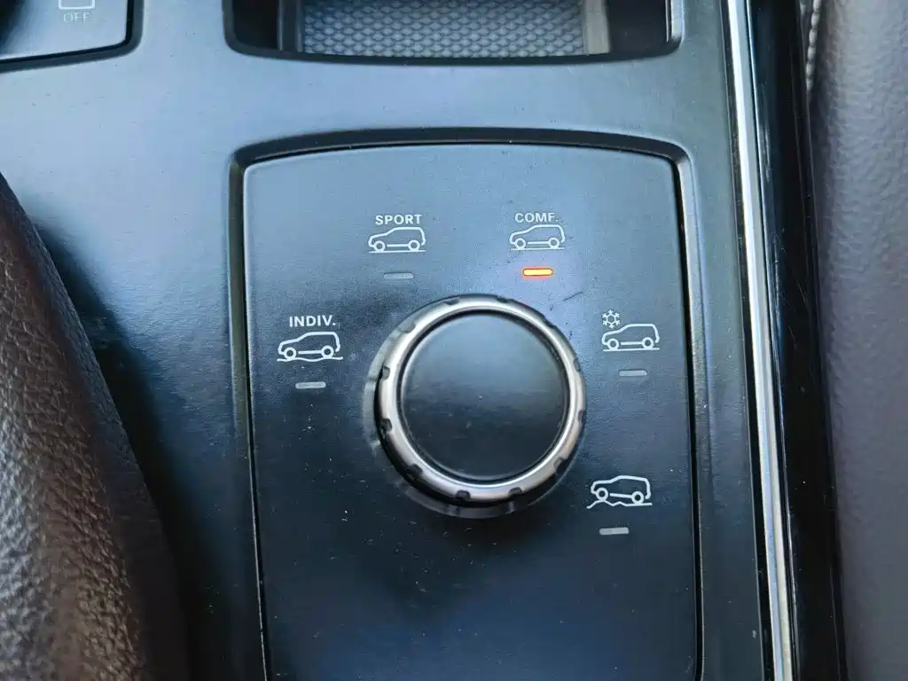 Mercedes-Benz GLE (Import) — миниатюра 21