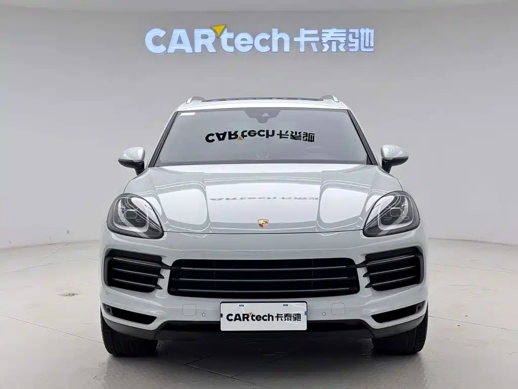 Porsche Cayenne — миниатюра 3
