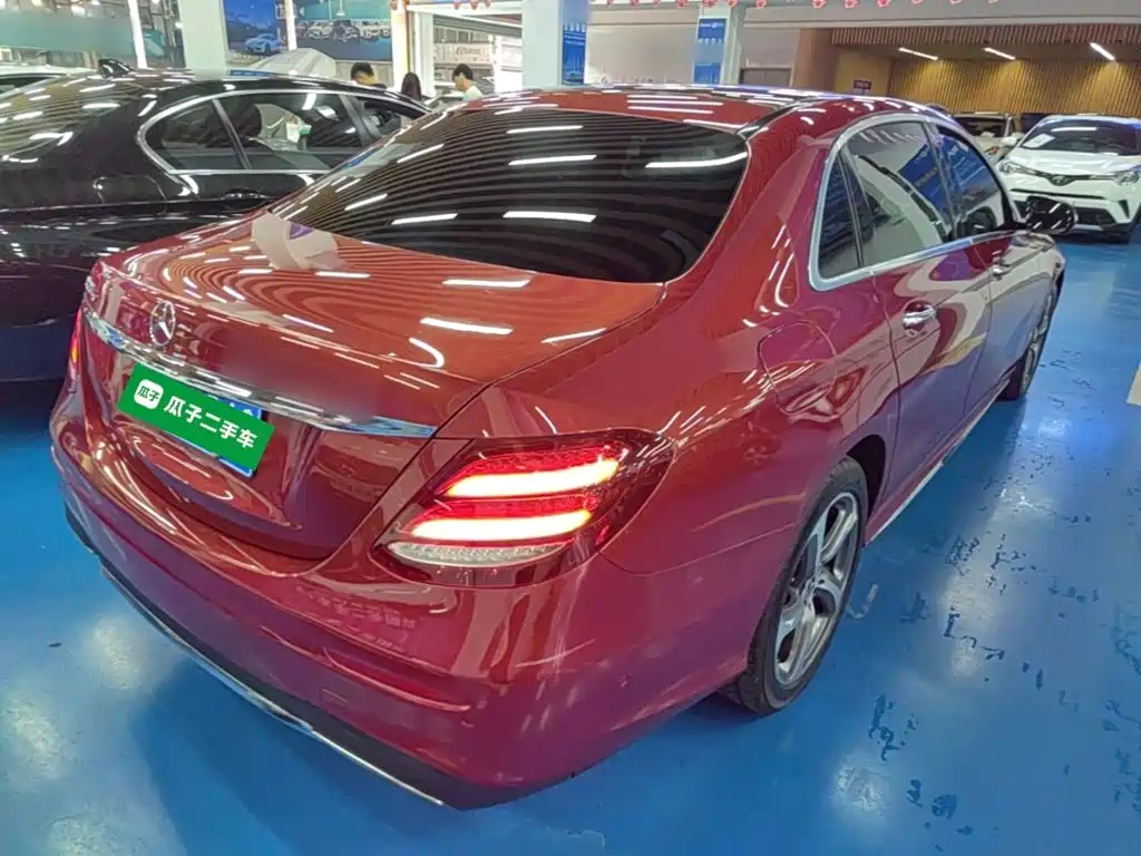 Mercedes-Benz E-Class — миниатюра 7