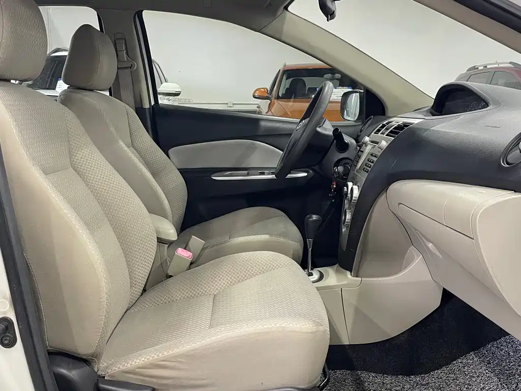 Toyota Vios — миниатюра 12