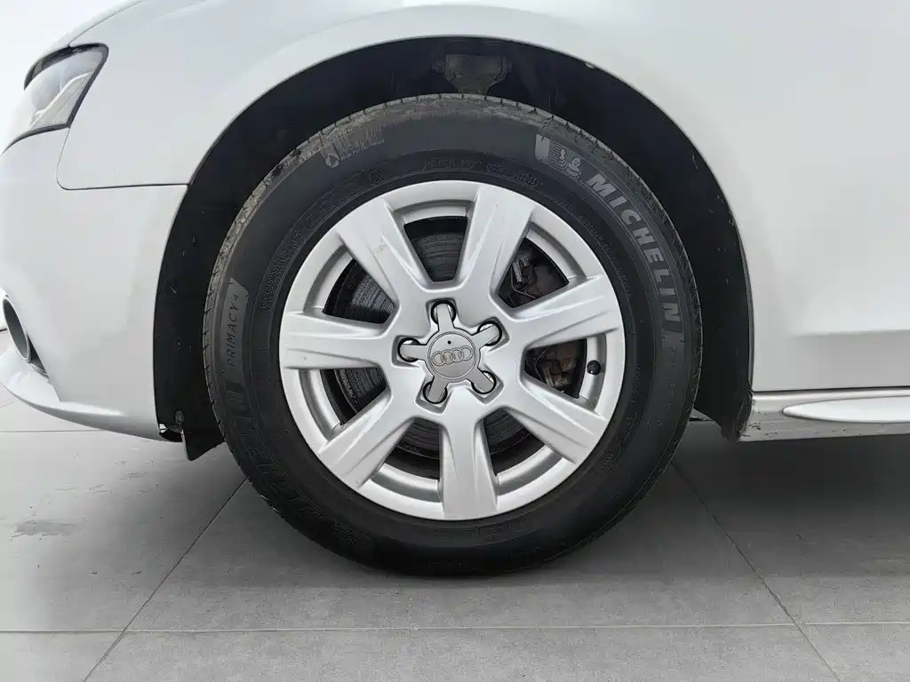 Audi A4L — миниатюра 17