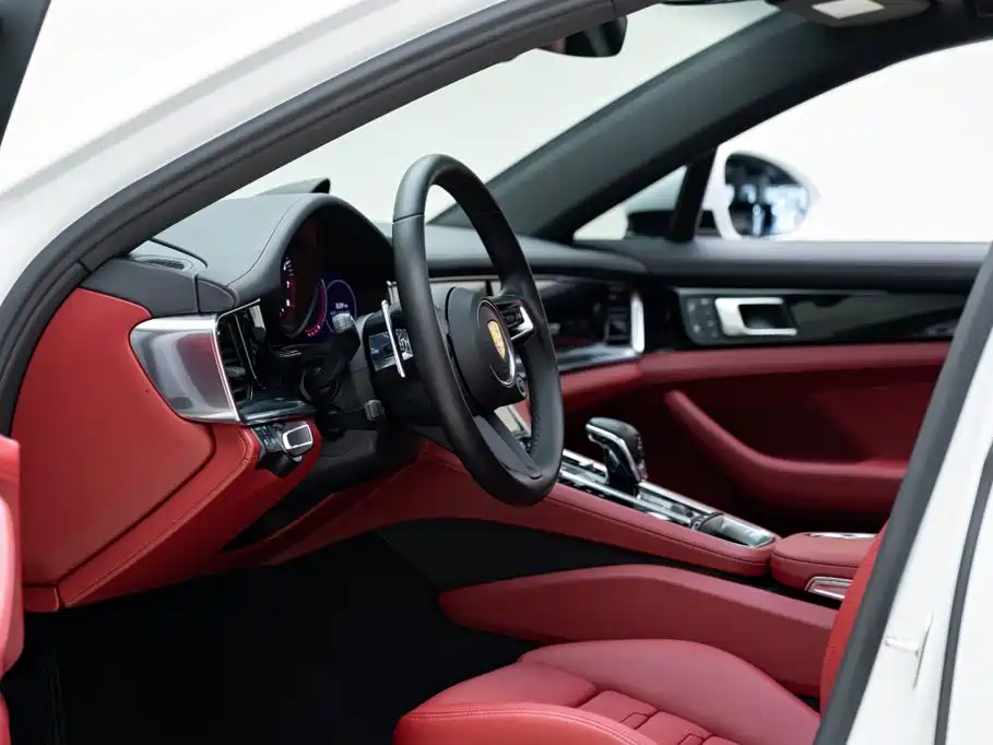 Porsche Panamera — миниатюра 7