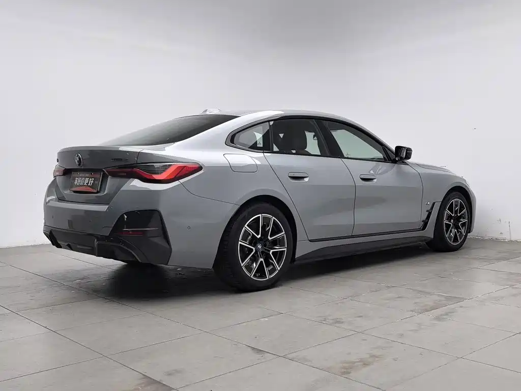 BMW i4 — миниатюра 2