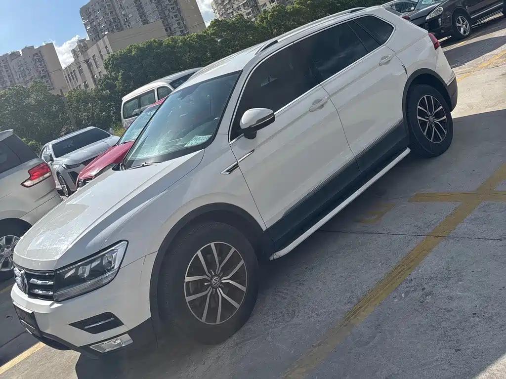 Volkswagen Tiguan L