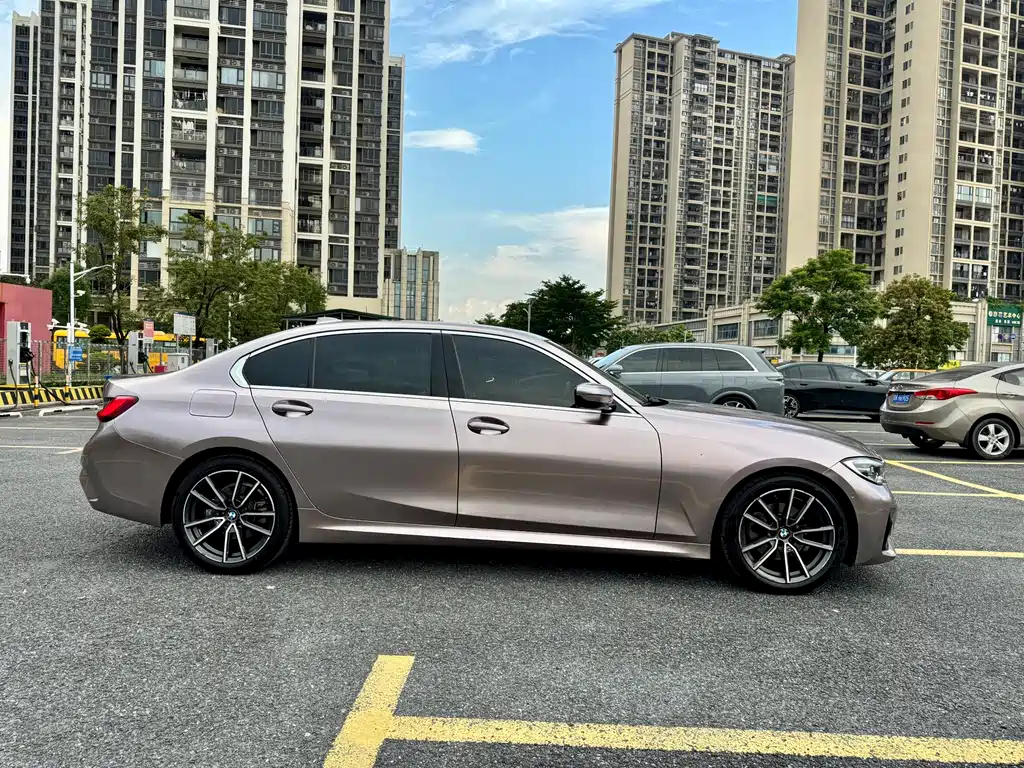 BMW 3 Series — миниатюра 6