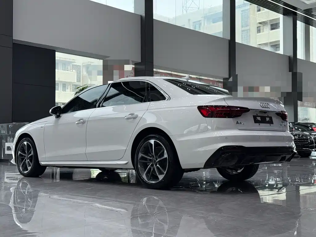 Audi A4L — миниатюра 7