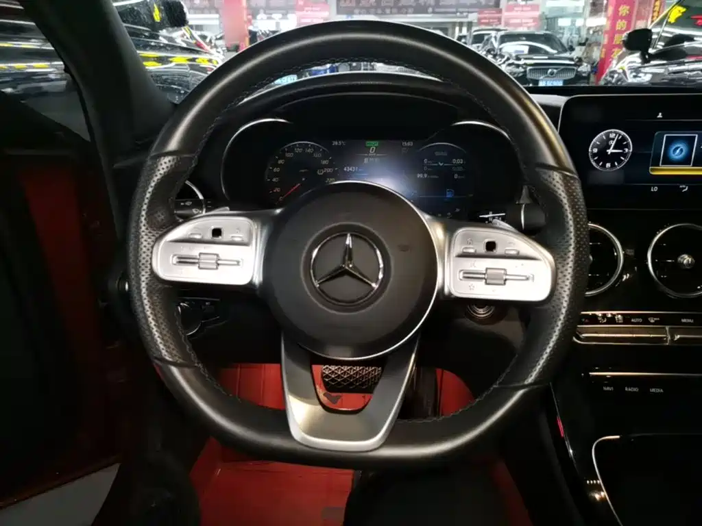 Mercedes-Benz C-Class — миниатюра 11