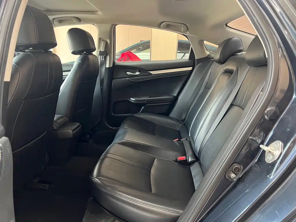 Honda Civic — миниатюра 8