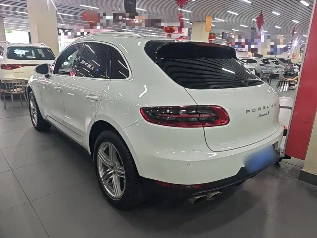 Porsche Macan — миниатюра 5