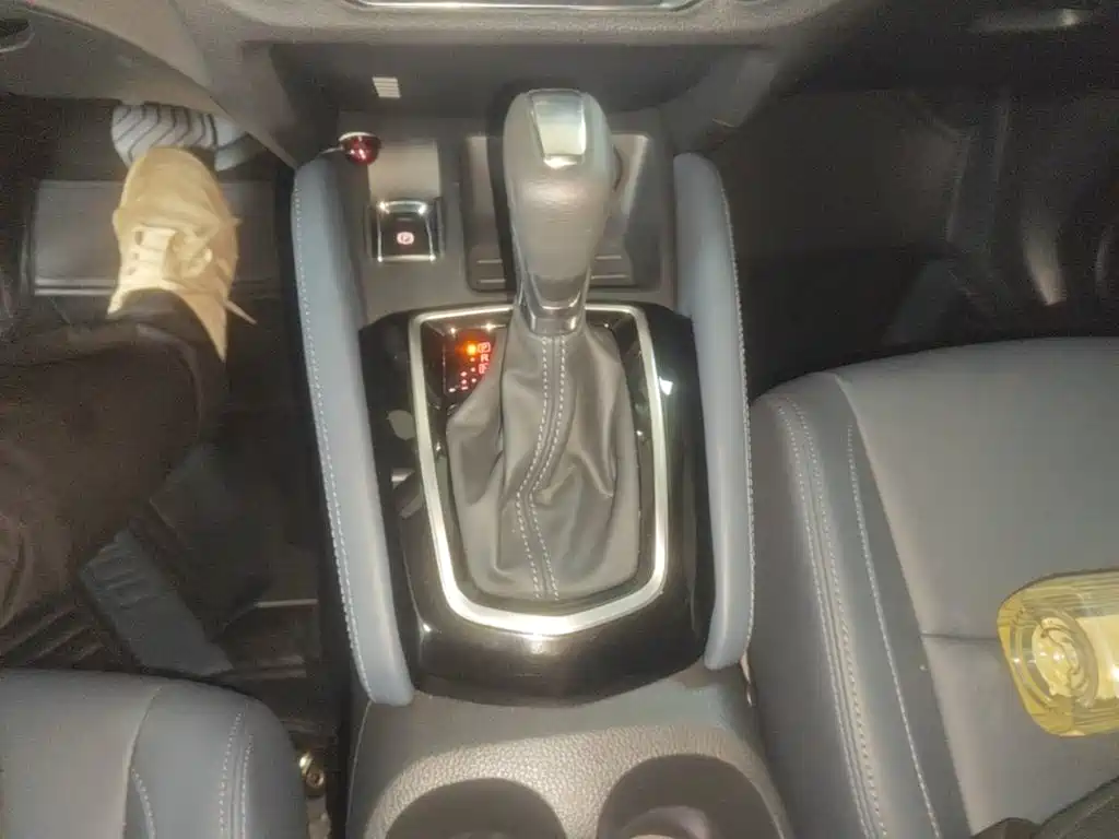 Nissan Qashqai — миниатюра 14