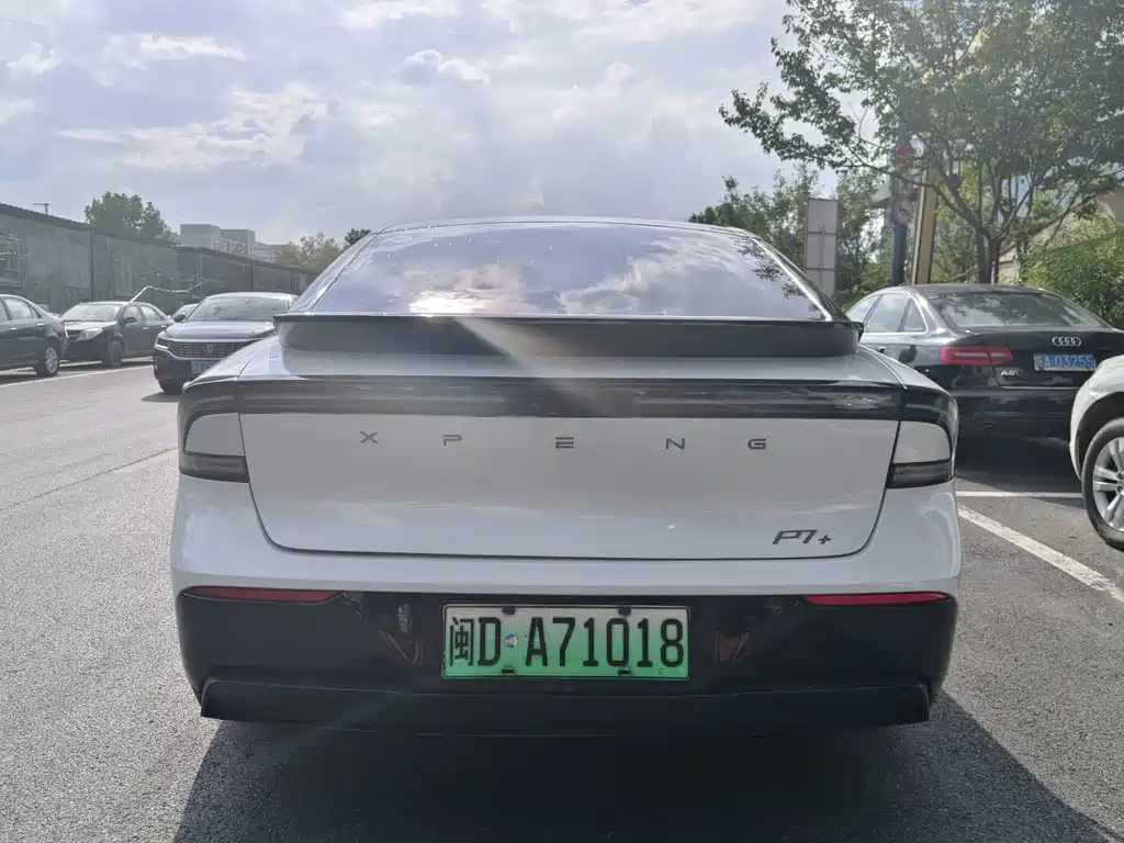 XPeng P7+ — миниатюра 3