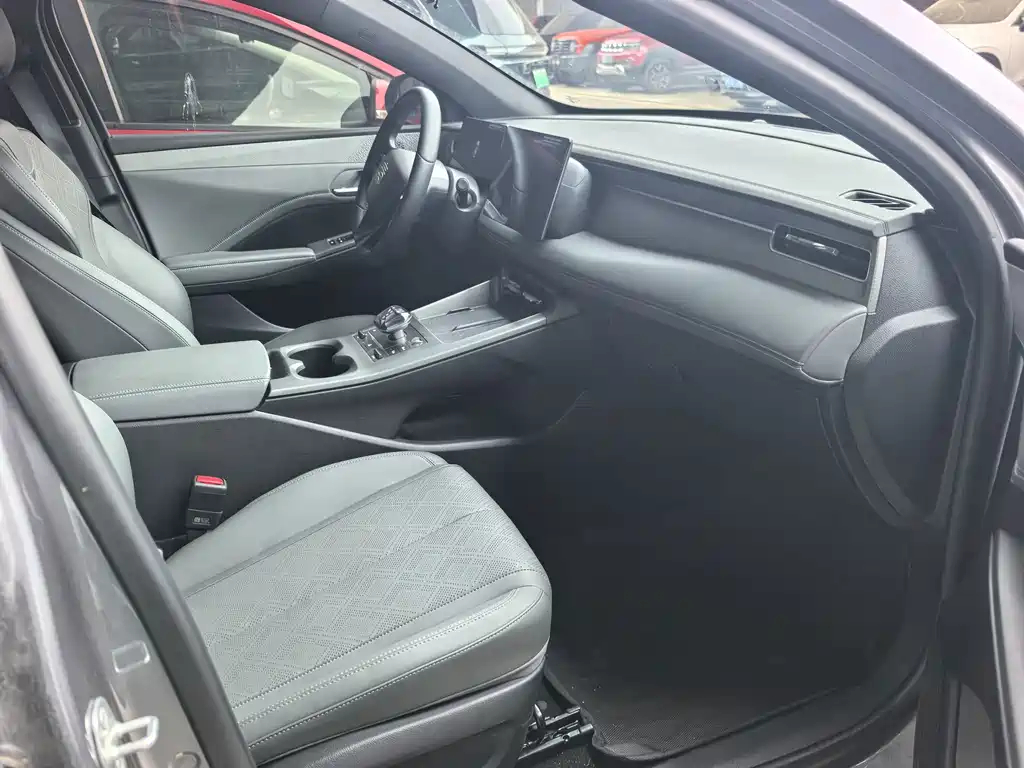 BYD Qin PLUS — миниатюра 6
