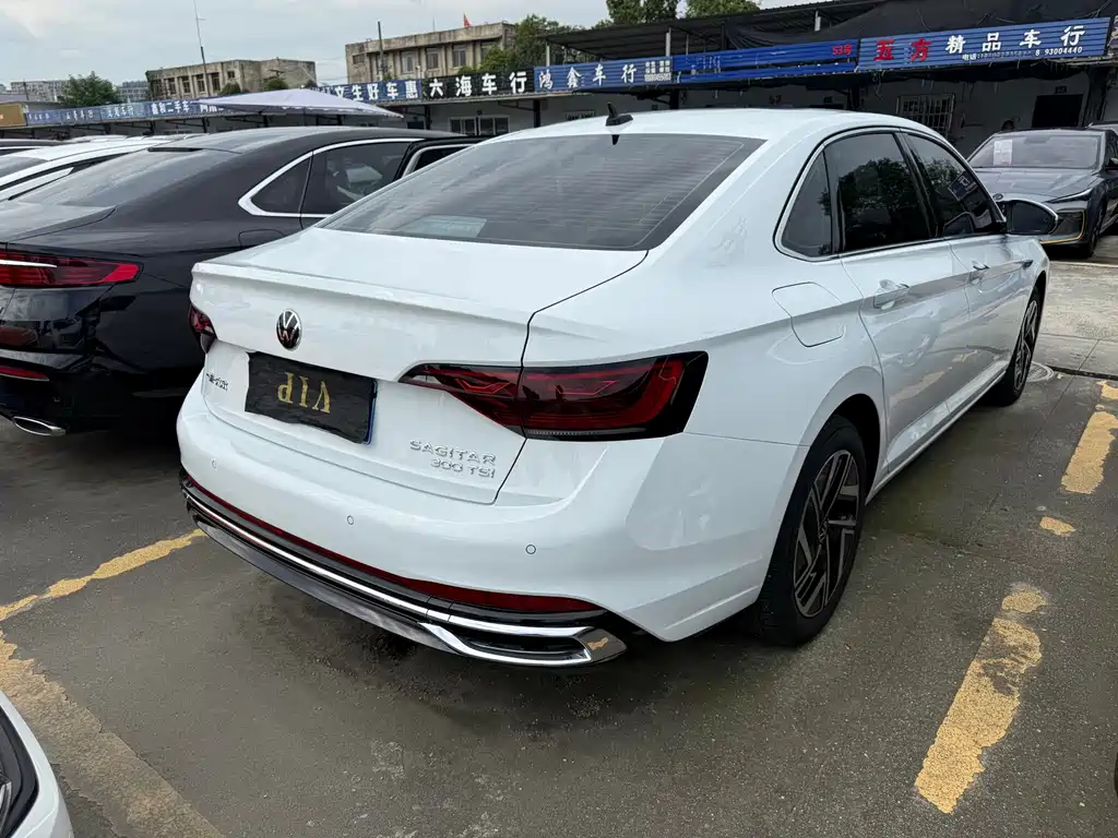 Volkswagen Sagitar — миниатюра 16