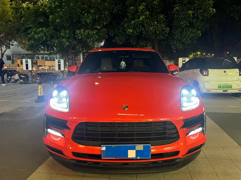 Porsche Macan — миниатюра 2