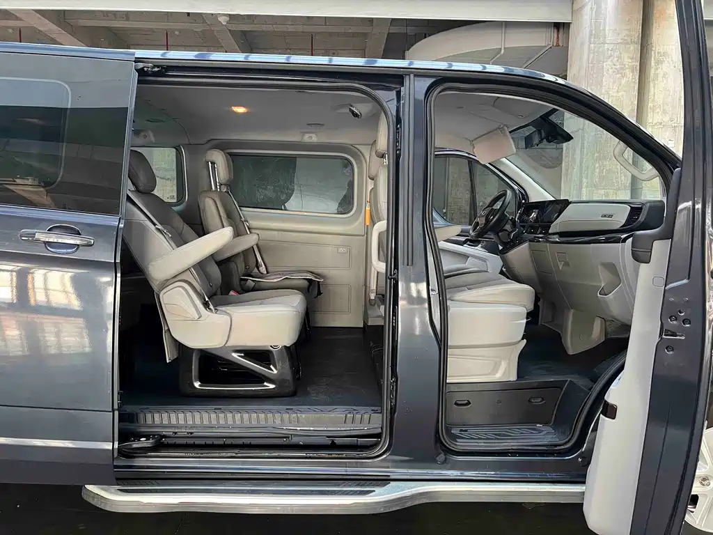 Ford Transit — миниатюра 20