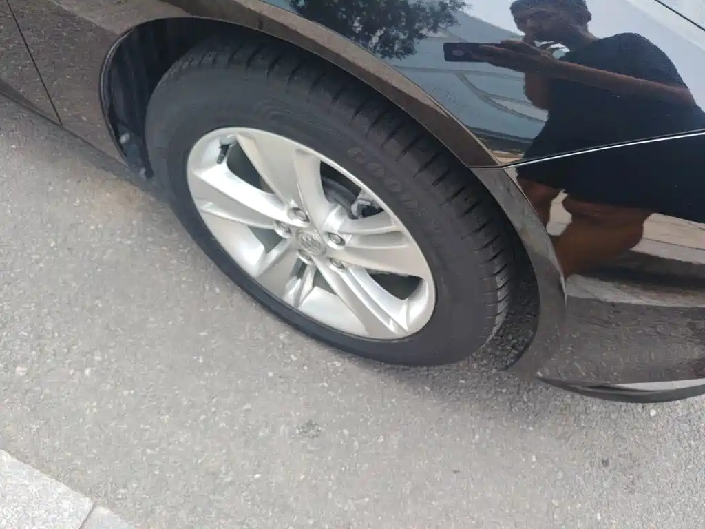Buick Regal — миниатюра 8