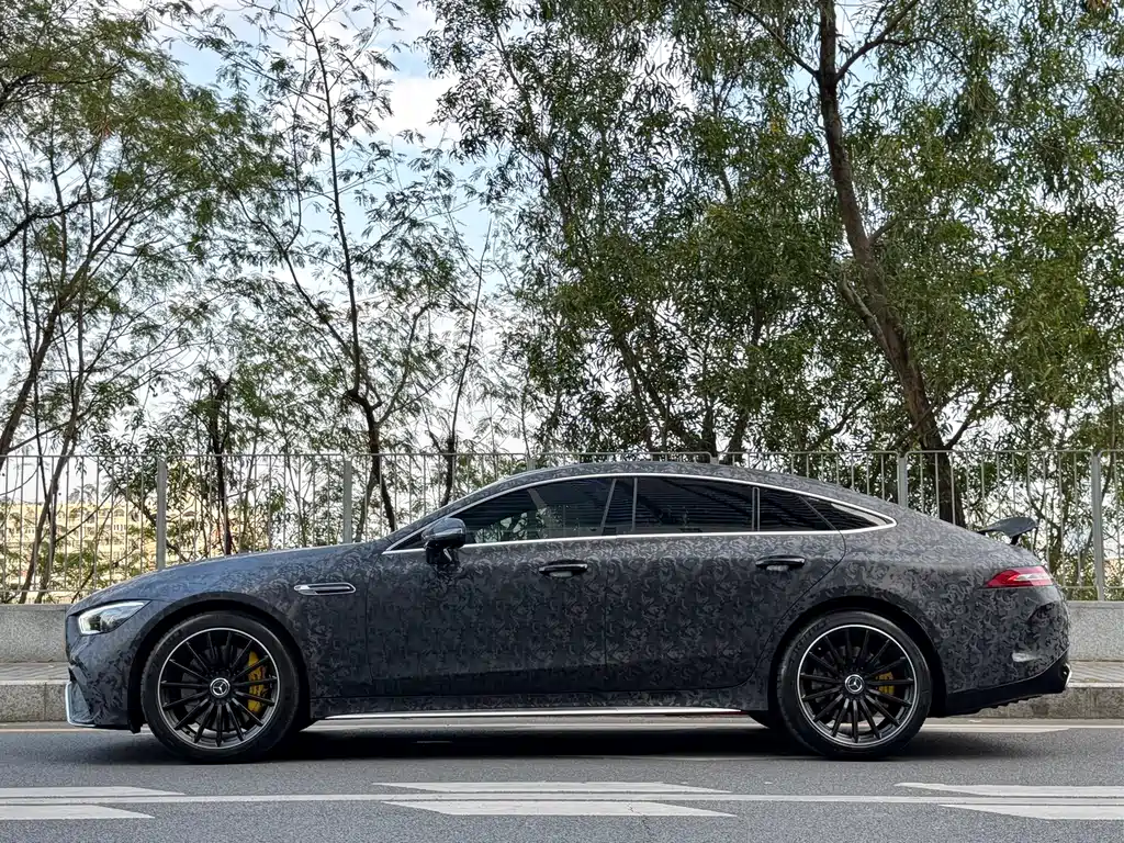 MERCEDES-BENZ AMG GT