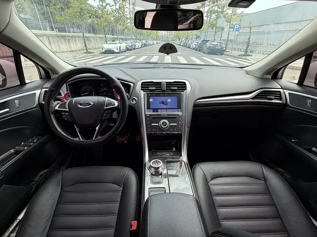 Ford Mondeo — миниатюра 9
