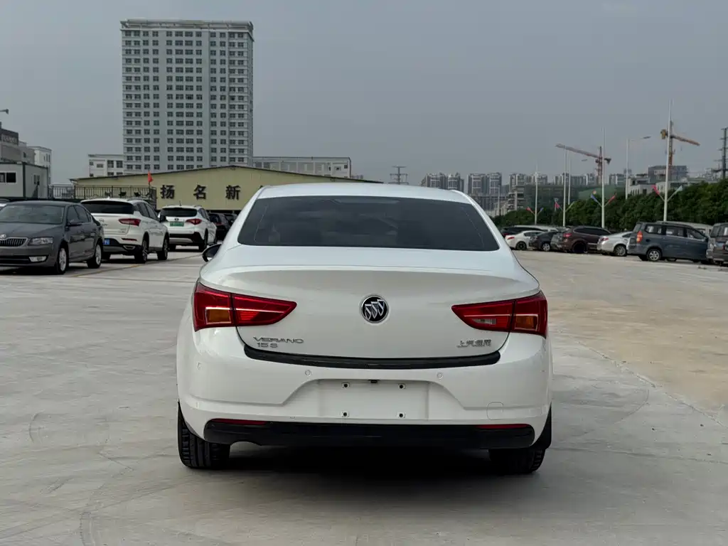 Buick Verano — миниатюра 6