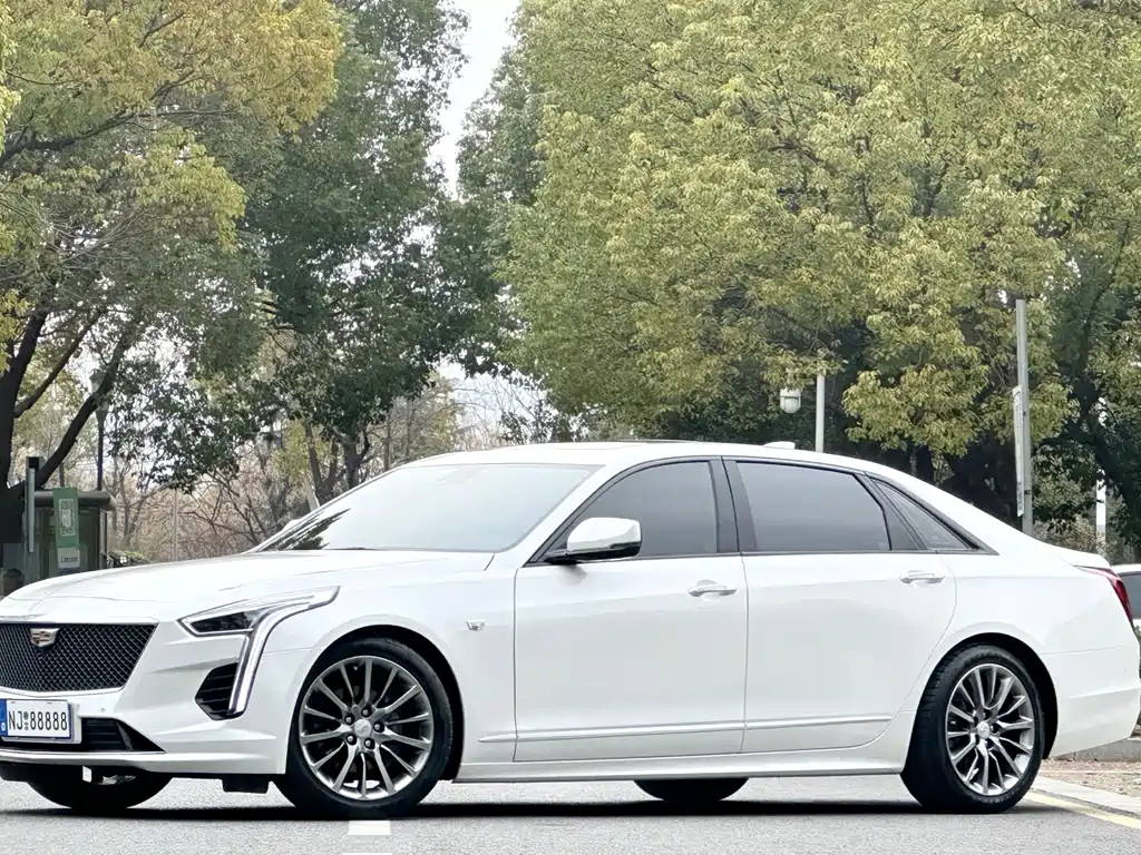 Cadillac CT6 2023