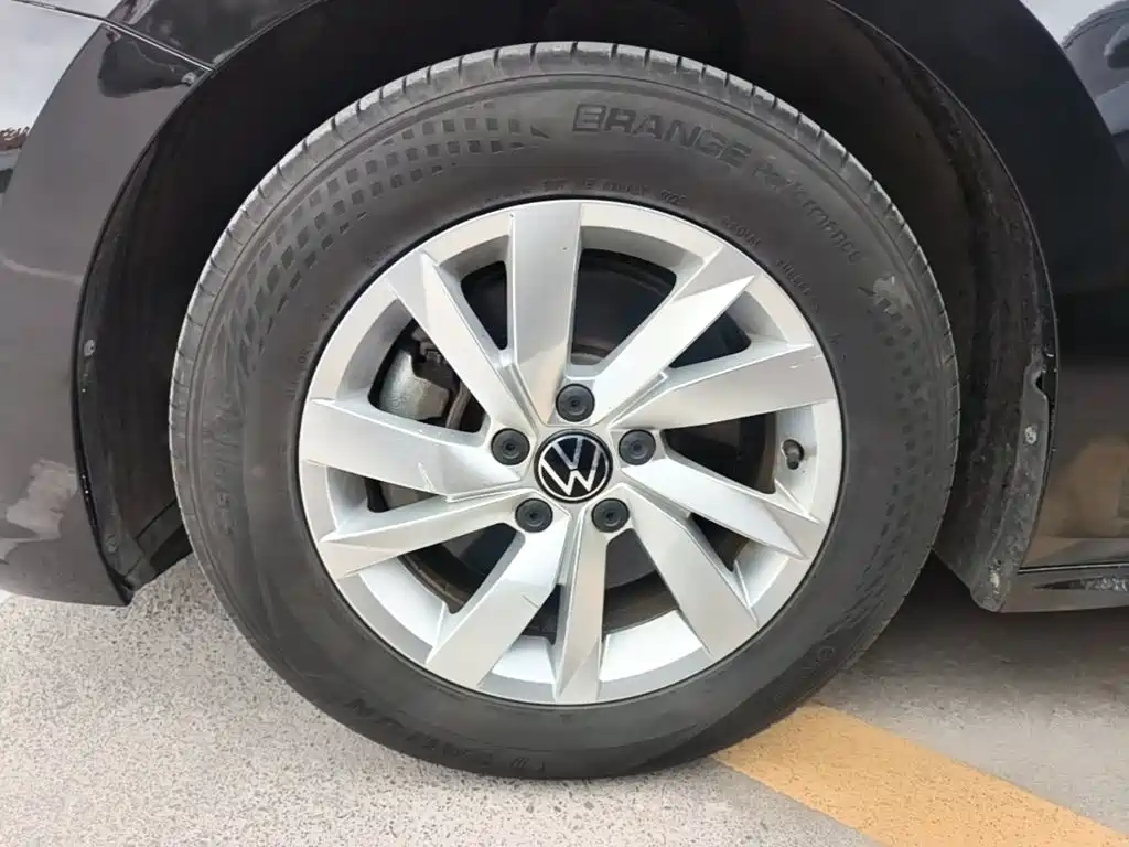 Volkswagen Passat — миниатюра 23
