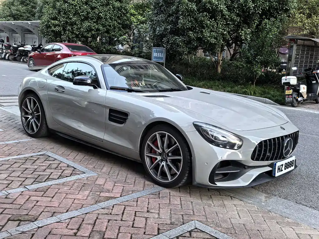 Mercedes-Benz AMG GT