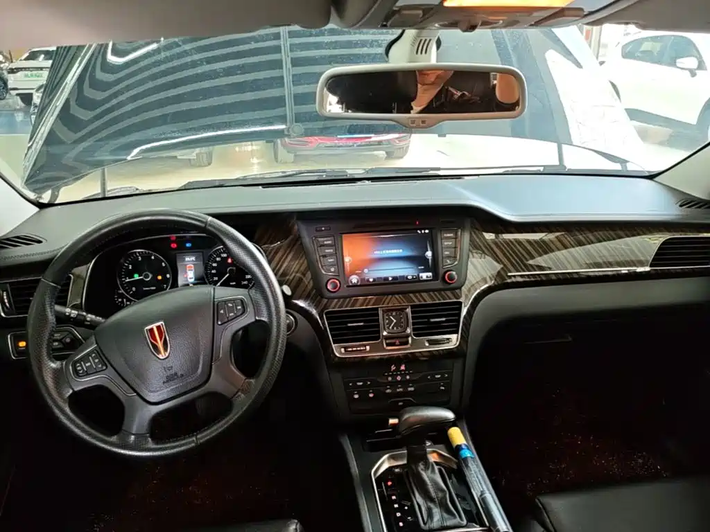Hongqi Hongqi H7 — миниатюра 10
