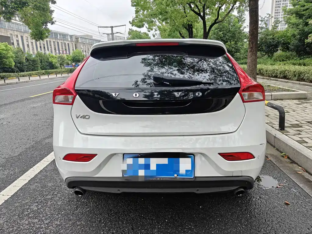 Volvo V40 1.6T Smart Leisure Edition, фото 8