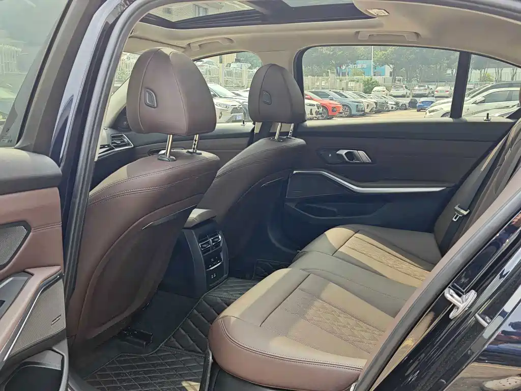 BMW 3 Series — миниатюра 12