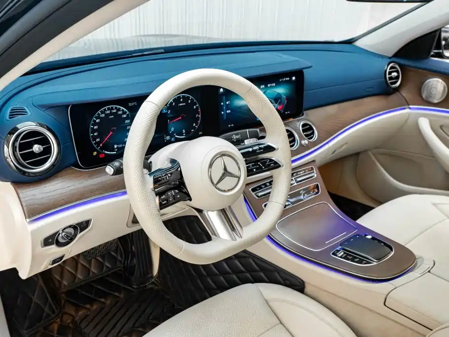 Mercedes-Benz E-Class — миниатюра 27