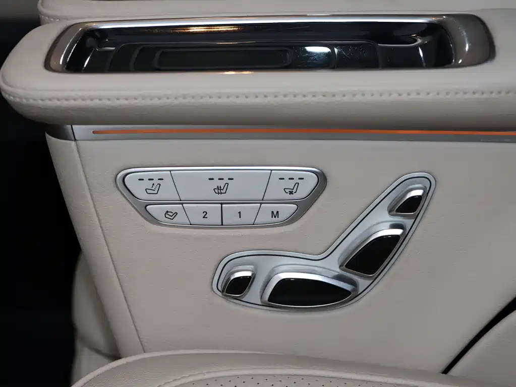 MERCEDES-BENZ V CLASS