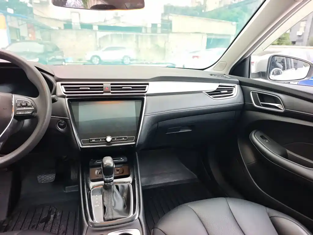 Roewe i5 — миниатюра 8