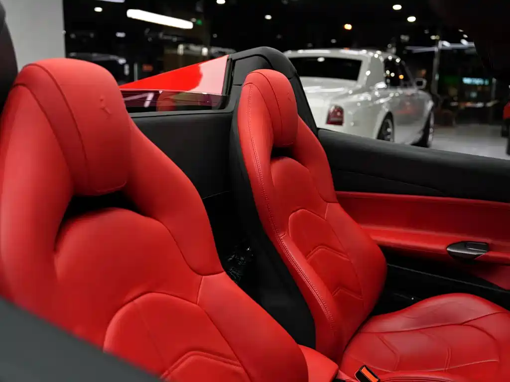 Ferrari 488 — миниатюра 6