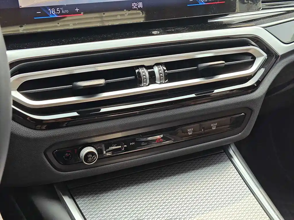 BMW 3 Series — миниатюра 14
