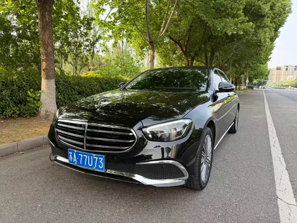 Mercedes-Benz E-Class 2022
