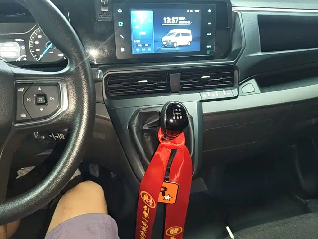 Ford Transit — миниатюра 14