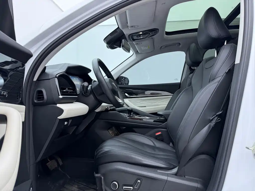 Geely Xingyue L — миниатюра 10