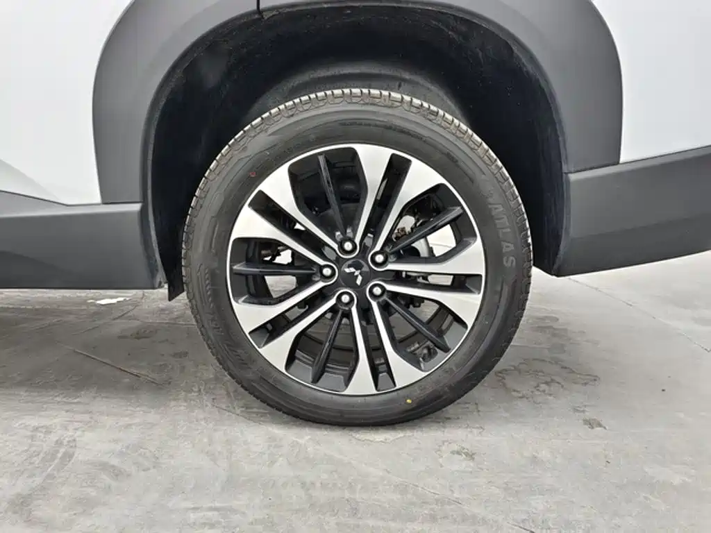 Wuling Xingguang 560 New Energy — миниатюра 11