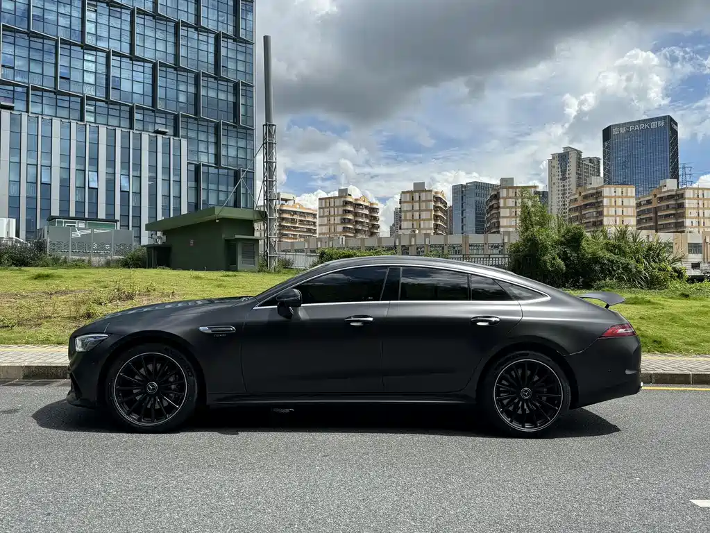 MERCEDES-BENZ AMG GT