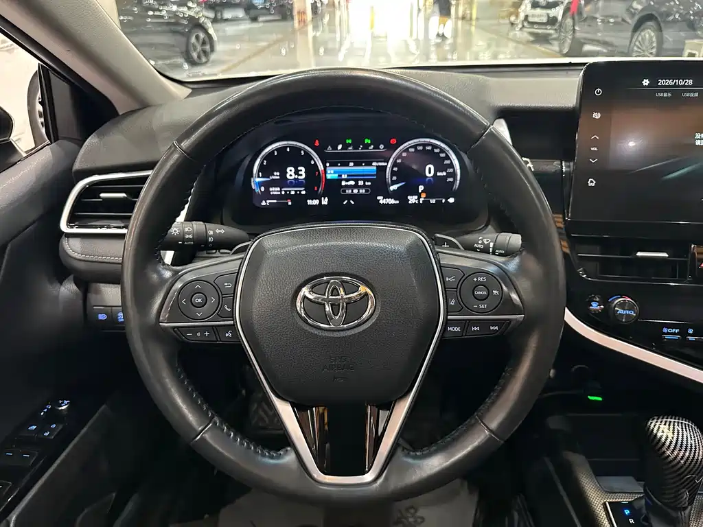 Toyota Camry — миниатюра 8