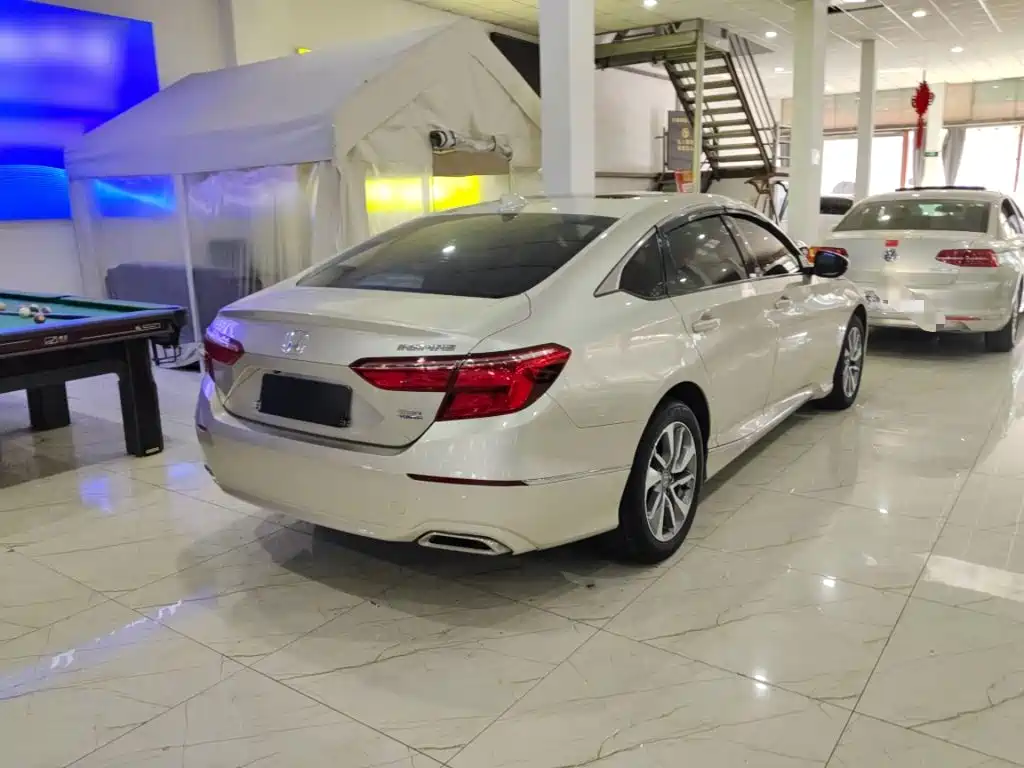 Honda Inspire — миниатюра 6