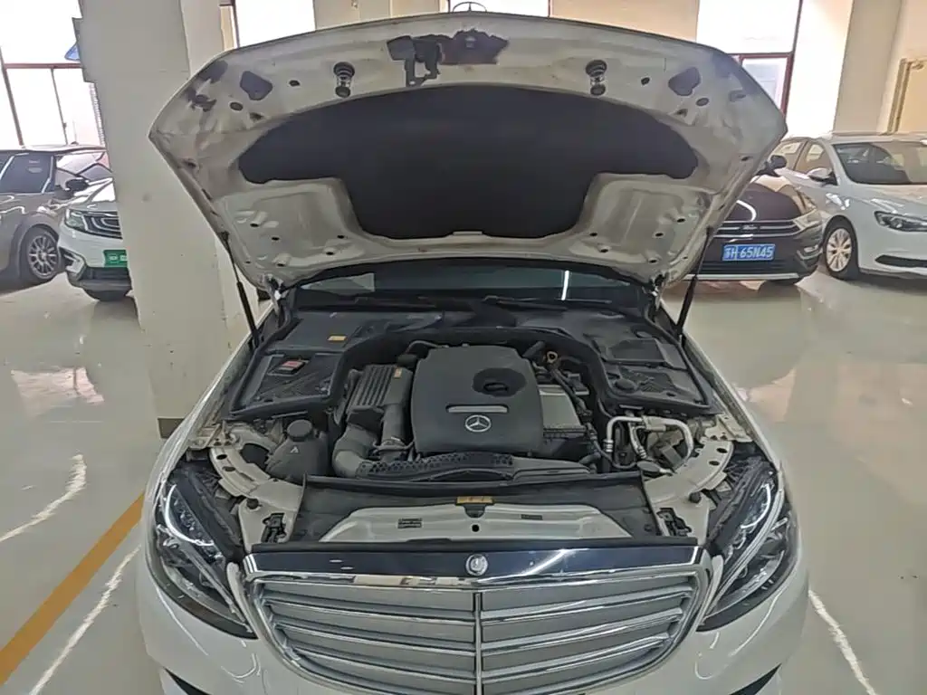Mercedes-Benz C-Class — миниатюра 16