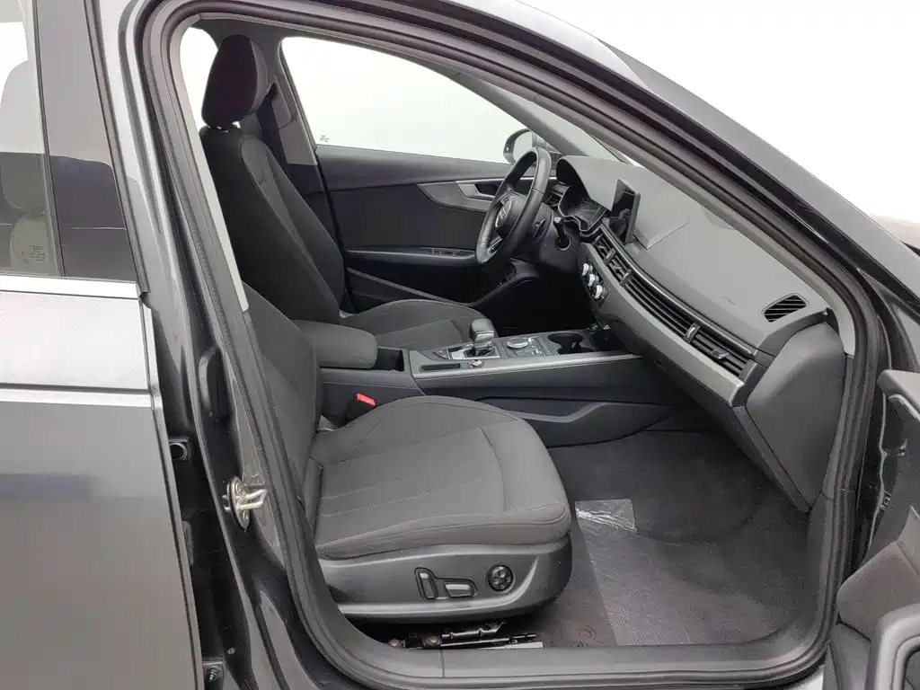 Audi A4L — миниатюра 23