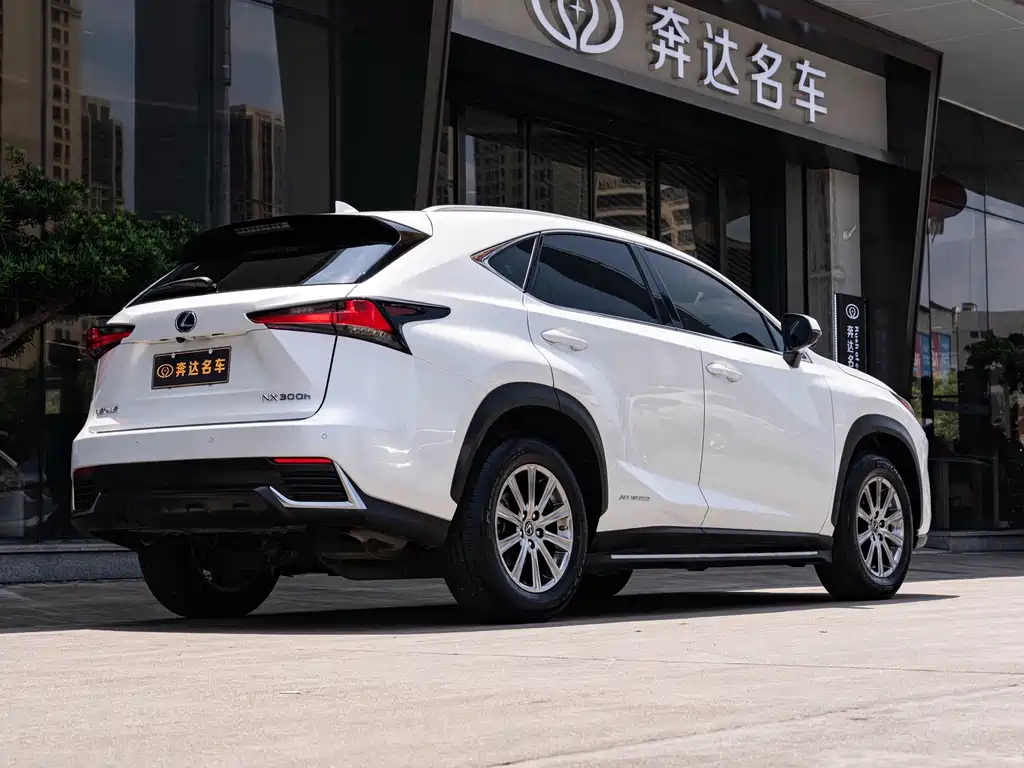 Lexus NX — миниатюра 3