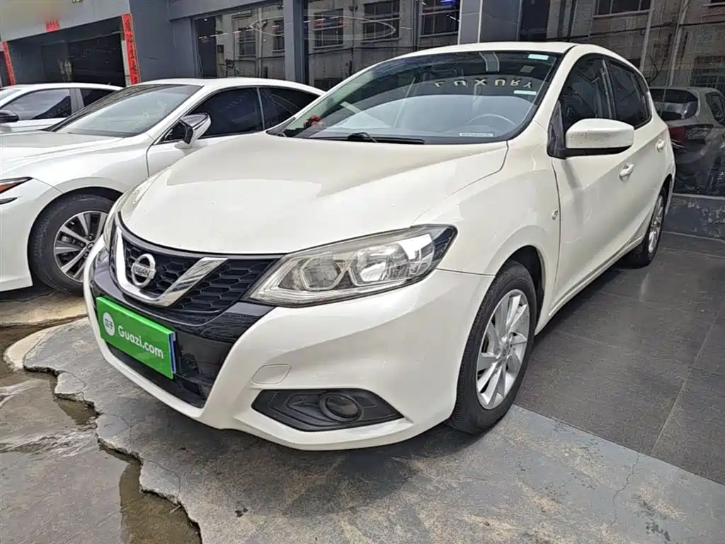 Купить Nissan Tiida