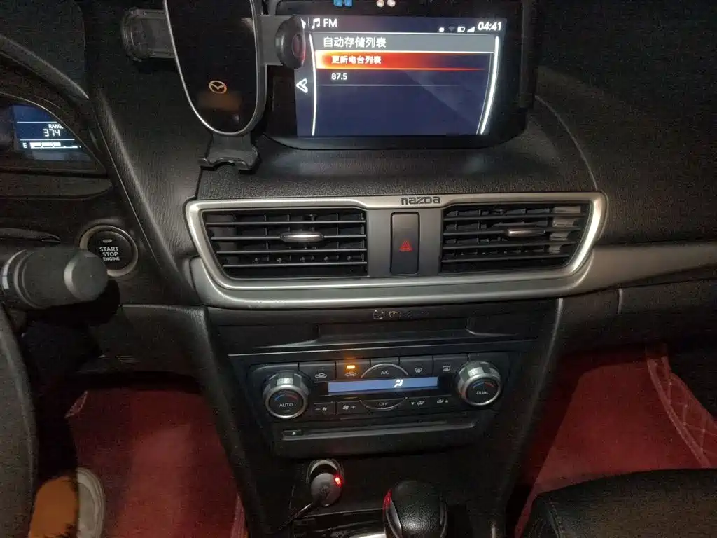 Mazda 3 Axela — миниатюра 6