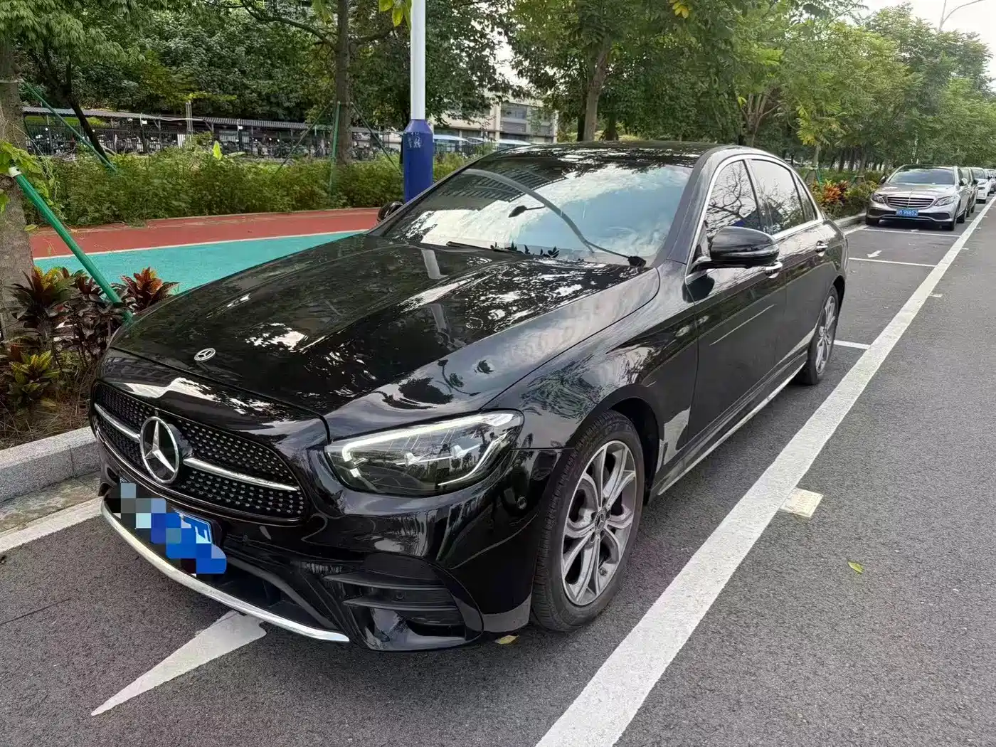 奔驰E级 2023款 改款 E 300 L 运动豪华型 2023